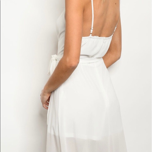 ❌DONATED❌White V-neck Surplice Adjustable Straps Maxi Shorts Romper - Picture 4 of 17